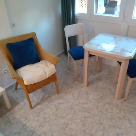ベナルマデナLos Cisnes Beach Studio 100M Playaアパートメント エクステリア 写真